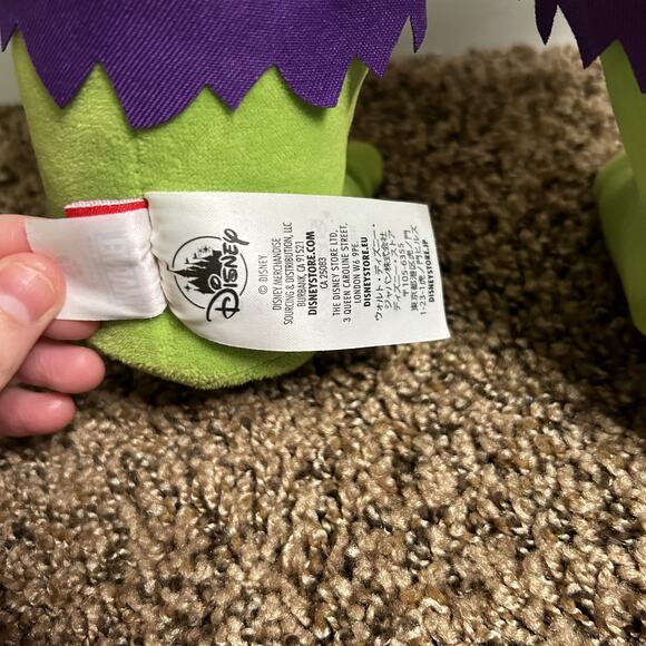 Incredible Hulk Marvel Plush 16 Inch Jointed Arms fully rotate Disney store - Picture 8 of 13